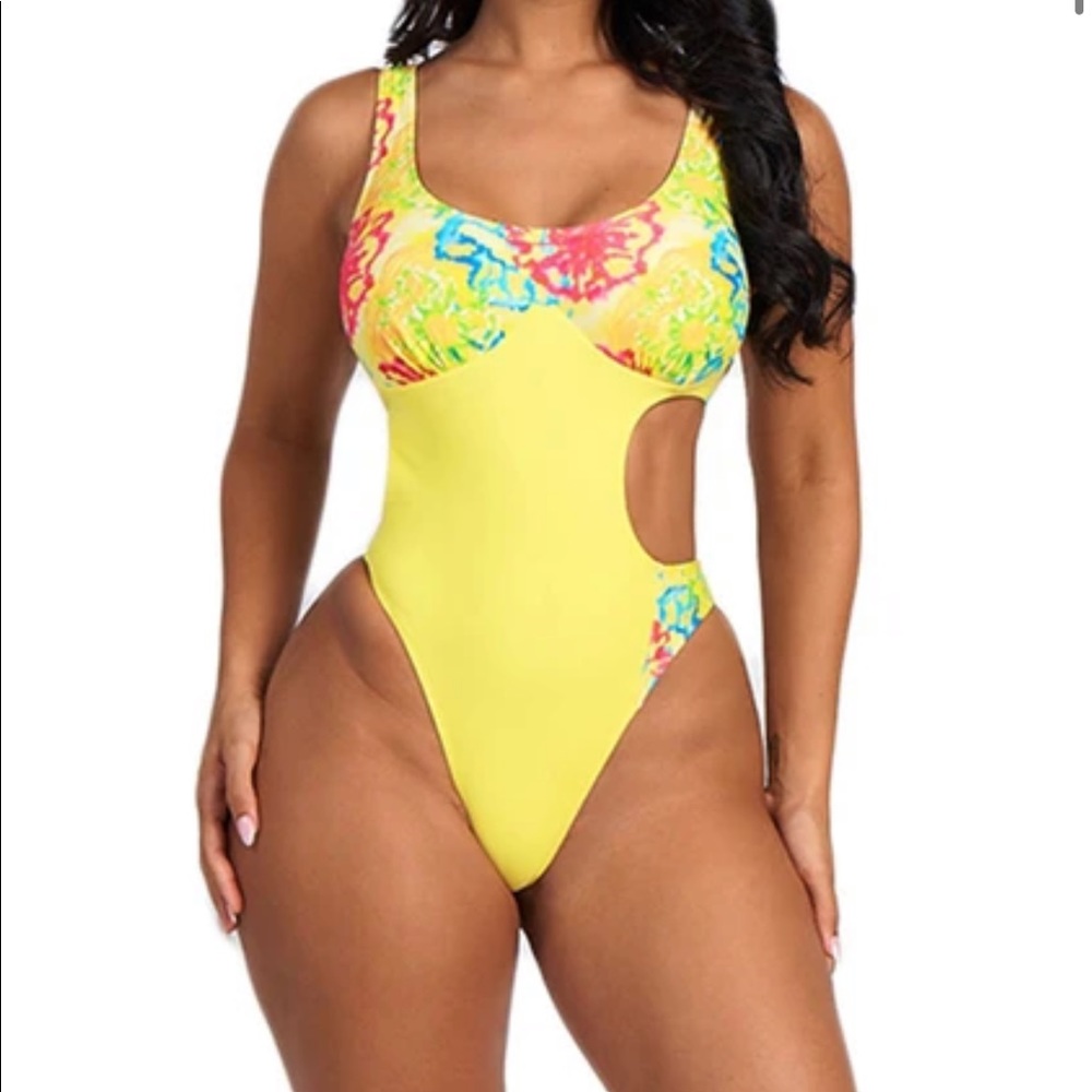 Island hopping floral swimsuit